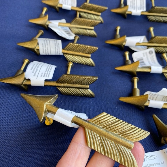 Arrow drawer pulls - Picture 6 of 8